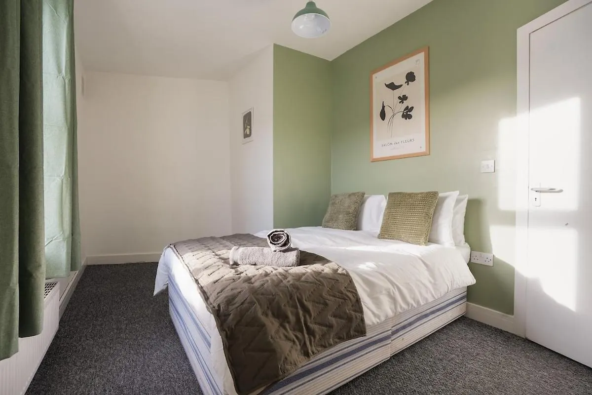 Modern 2 Bed Apartment In Hillsborough With Free Secure Parking - Hosted By Stay Host Save Sheffield