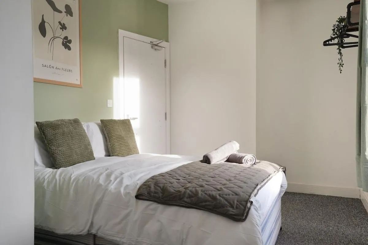 Modern 2 Bed Apartment In Hillsborough With Free Secure Parking - Hosted By Stay Host Save Sheffield
